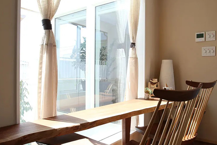 熟練した職人技から生み出される細かな気密・断熱対策が高気密・高断熱住宅にさせます。