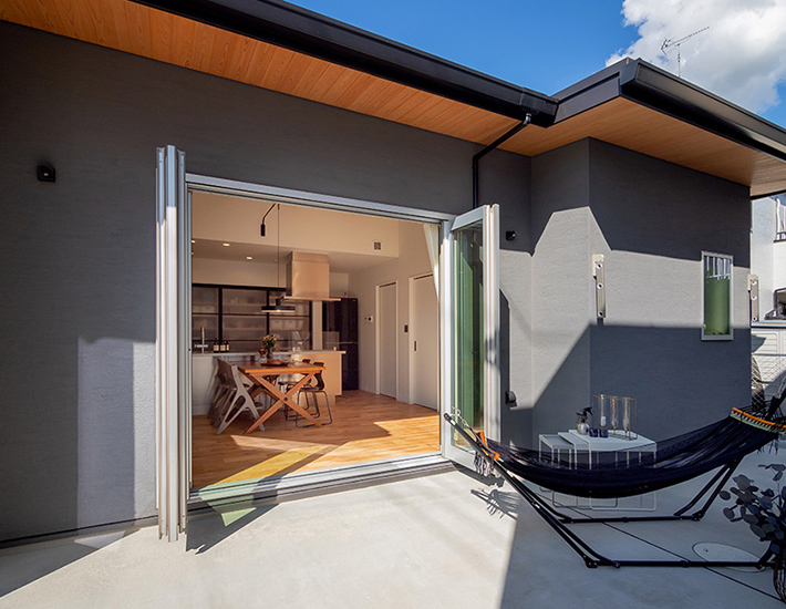 贅沢だけど気取らないフラットな暮らし。