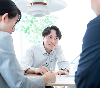 私たちにおまかせください！