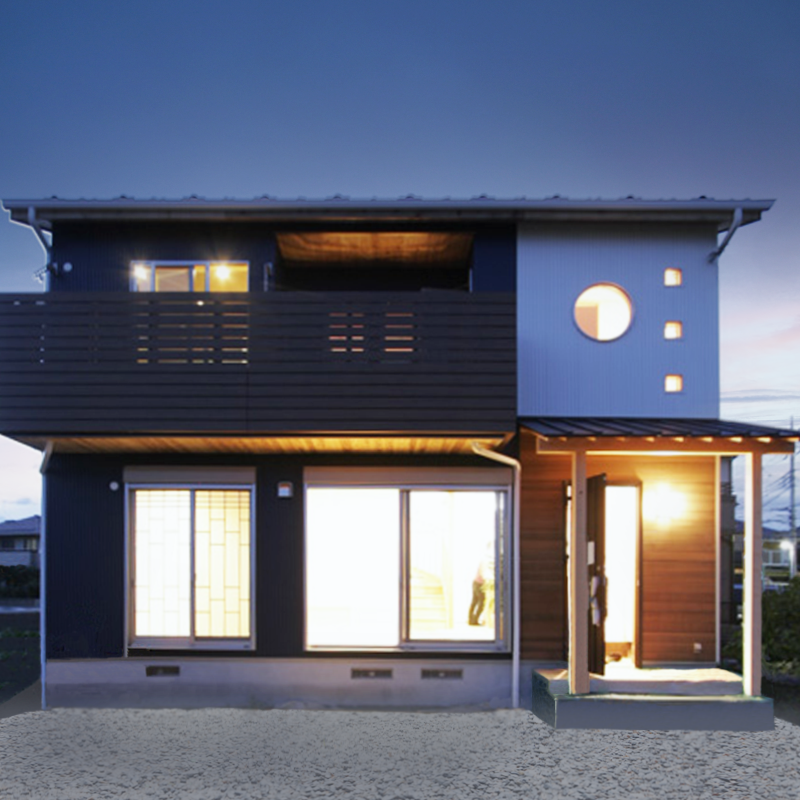 和風の丸窓や坪庭がある紀州ヒノキの注文住宅