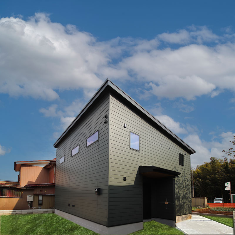 お家時間が楽しめるボルダリングと家事室のあるシンプルモダンな無垢の家