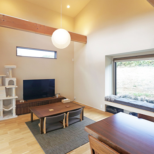 リモートワークも快適。猫と暮らす和モダン住宅