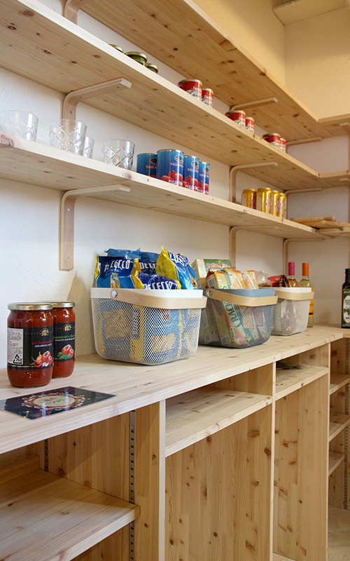 パントリーの特徴・タイプを知ると収納問題を解決できる！？