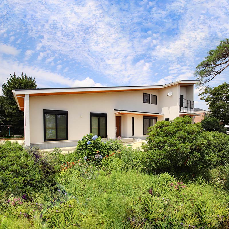 家族それぞれの居場所がある新しい二世帯住宅の家