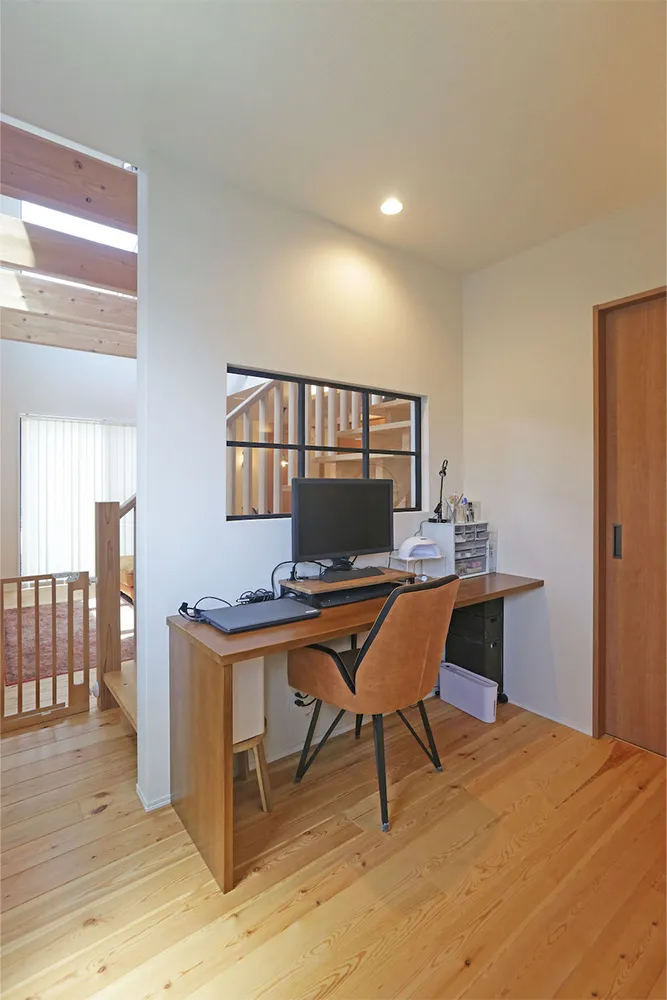 家事効率が高まるスタイリッシュな自然素材の家