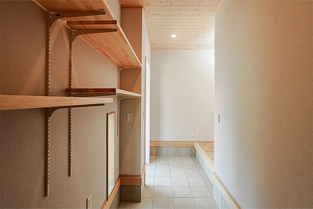 無垢材と造作で実現したぬくもり和モダン平屋住宅