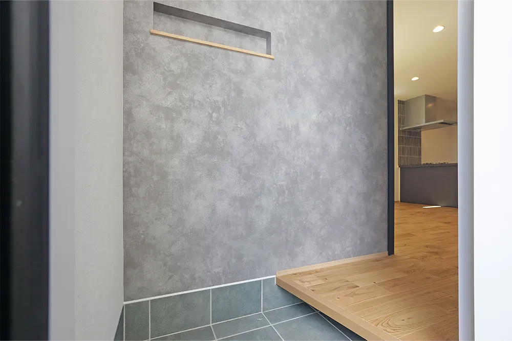 都心でミニマルに暮らす二階建ての家